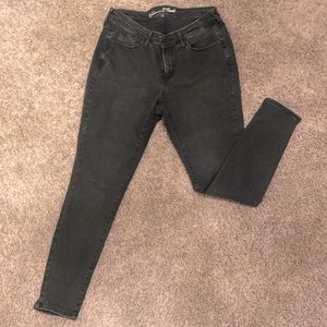 High waisted Universal Thread black jeans